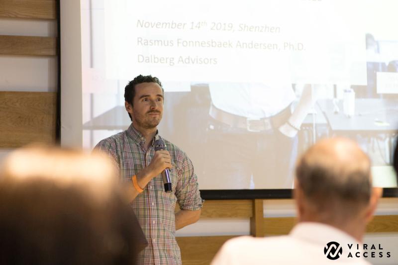 Rasmus speaking about trust and technology in Shenzhen